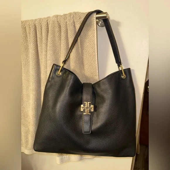Tory Burch Hobo Shoulder Bag in black - Picture 2 of 15